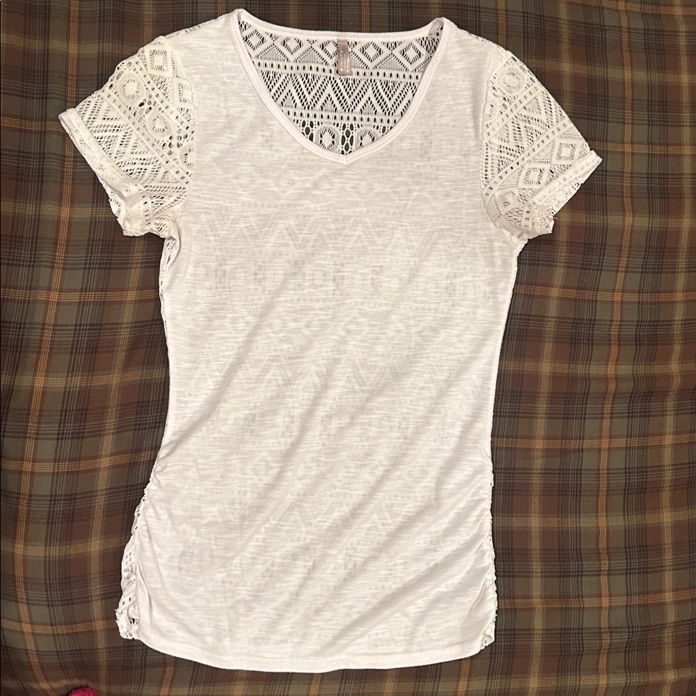 Elegant White Lace Sleeve Women's Top